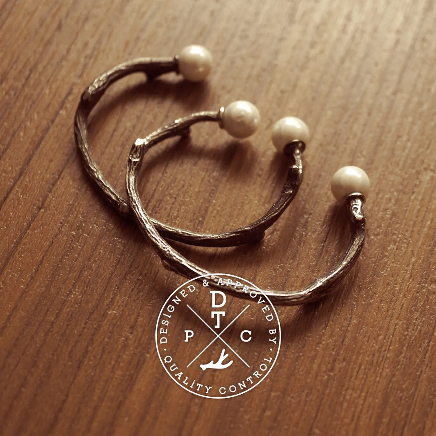 925 Silver Da Twig Bangle (Fresh Water Pearls) — view 1