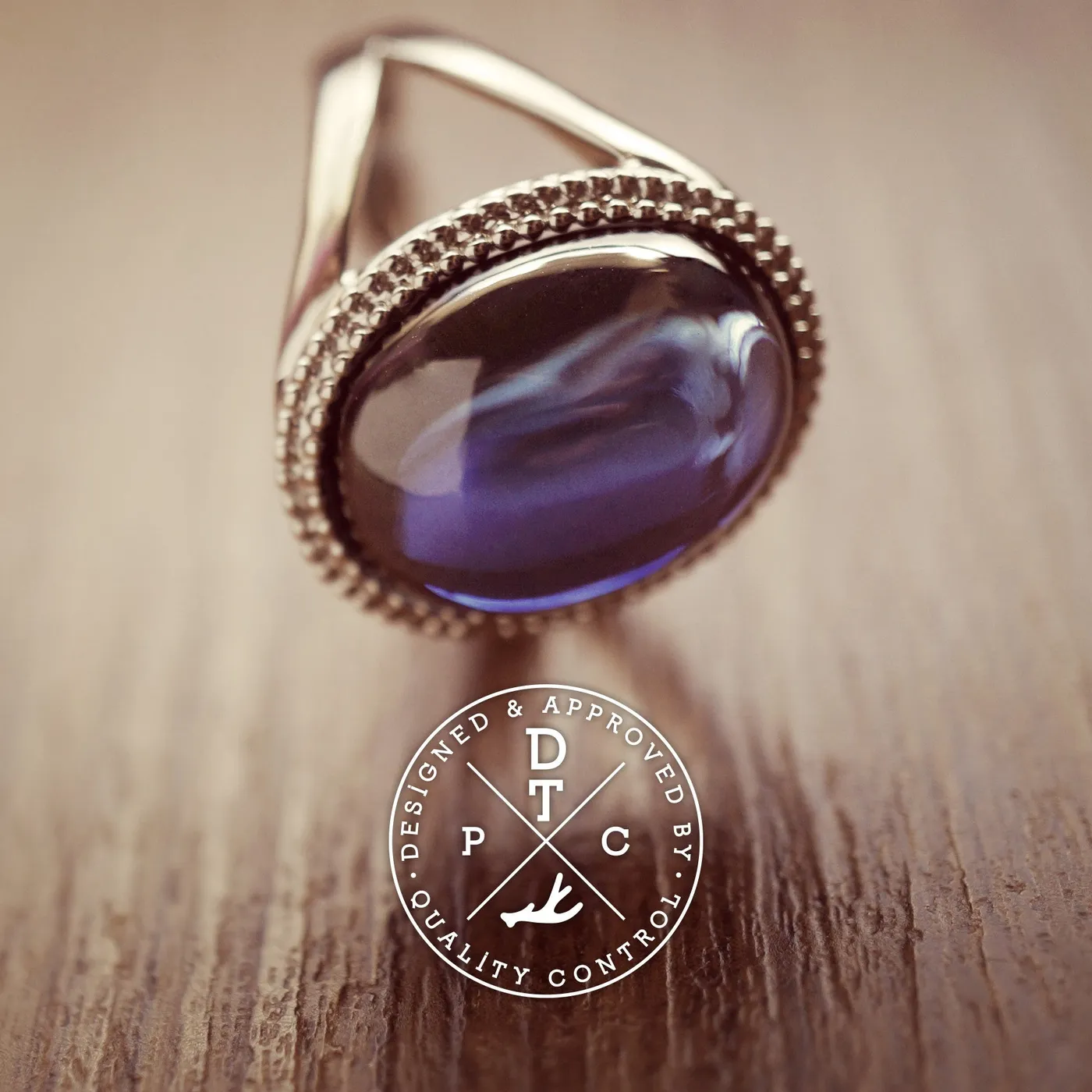 18k White Gold Sapphire Ring (Classic) — view 4