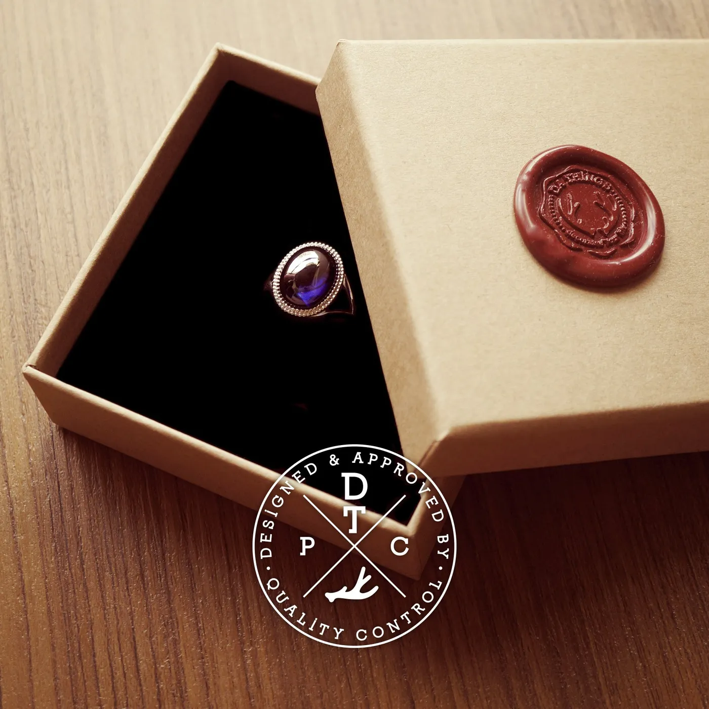 18k White Gold Sapphire Ring (Classic) — view 5