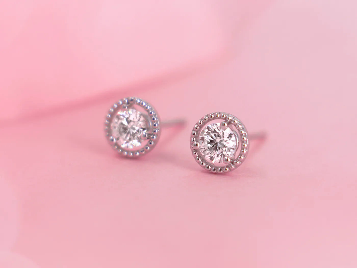 18k White Gold Diamond Earrings with GIA — view 3