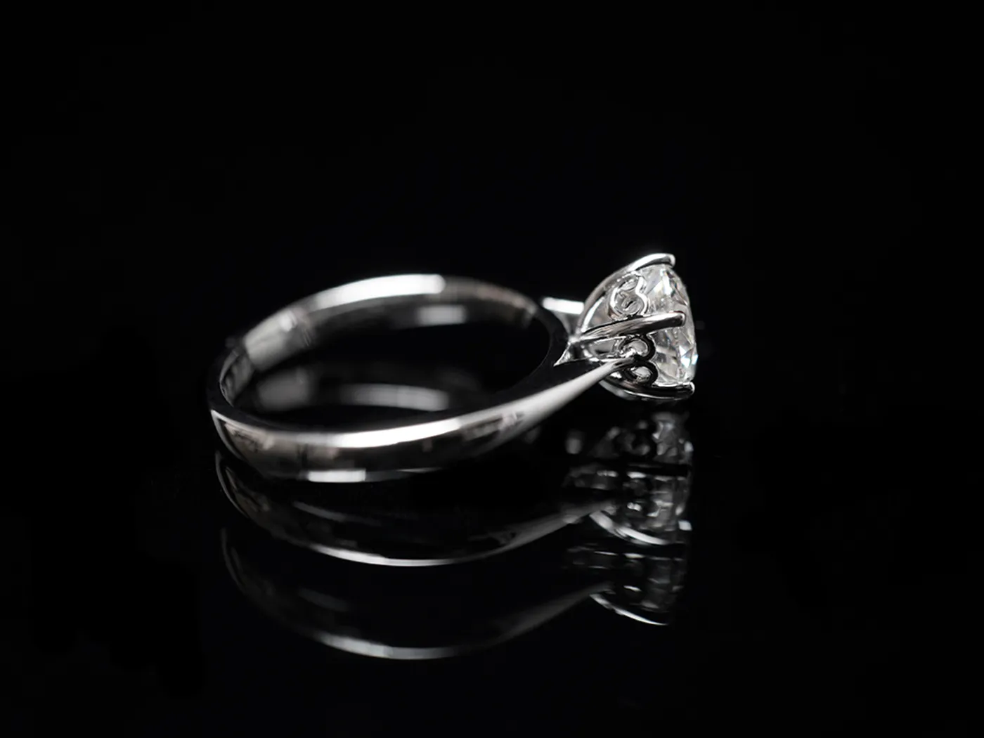 18k White Gold Diamond Ring with GIA — view 4