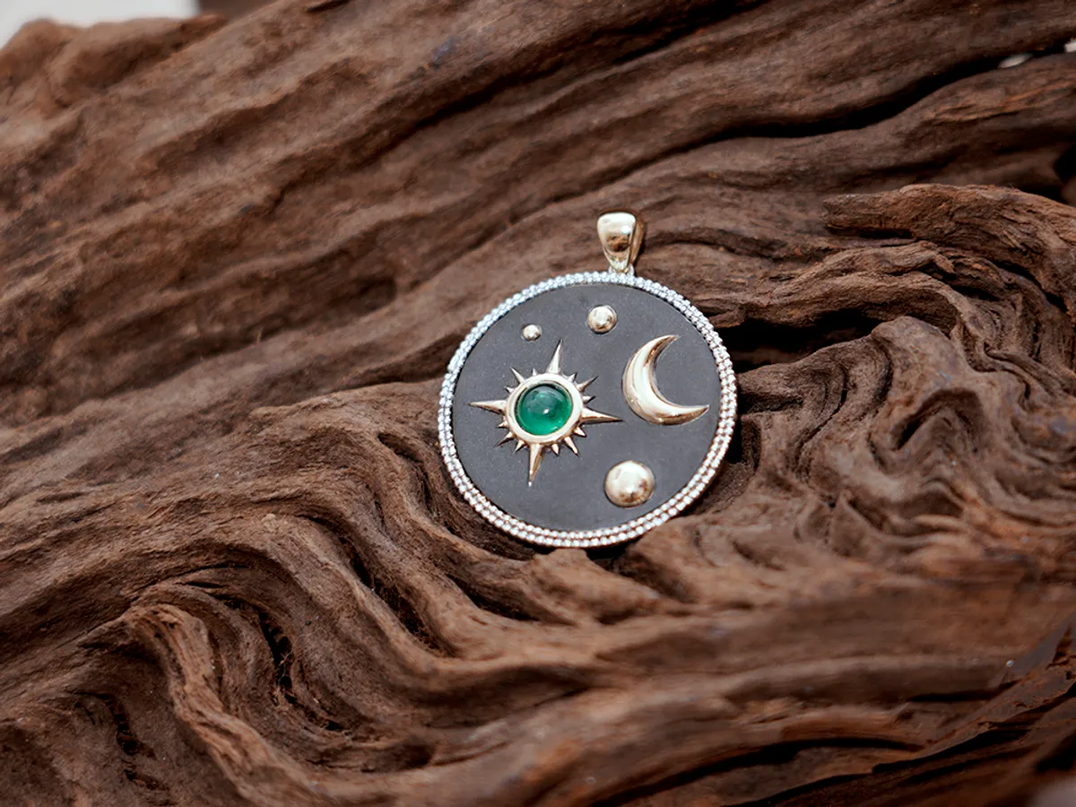 18k White & Yellow Gold Pendant (Night Sky with Emerald) — 2
