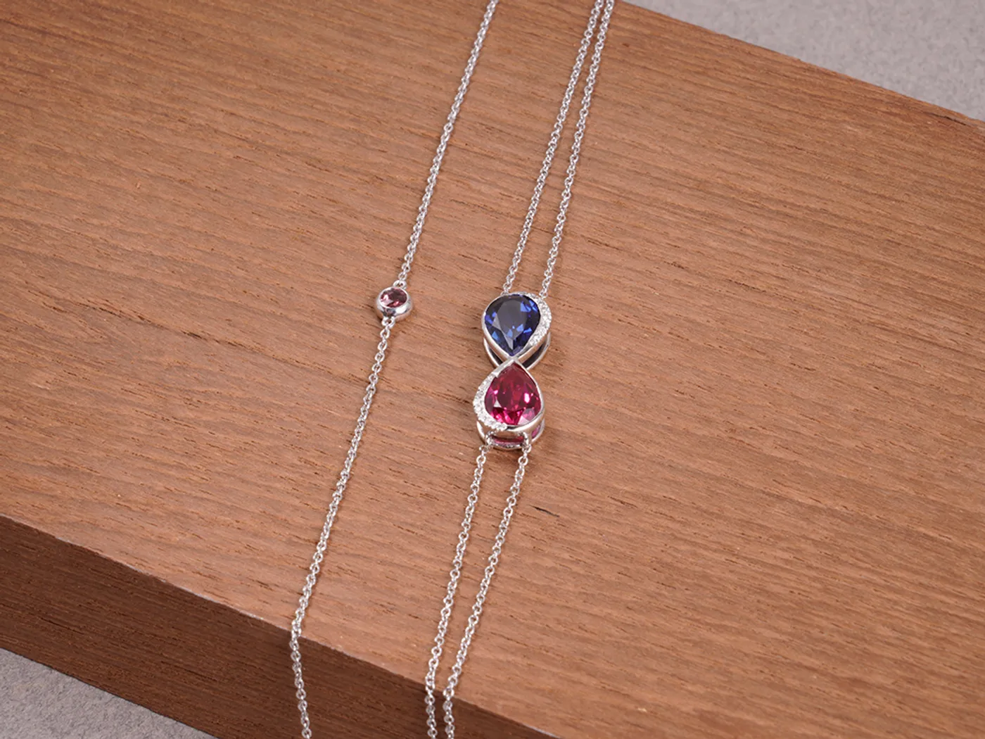 18k White Gold Bracelet (Syn Ruby & Sapphire) — view 4