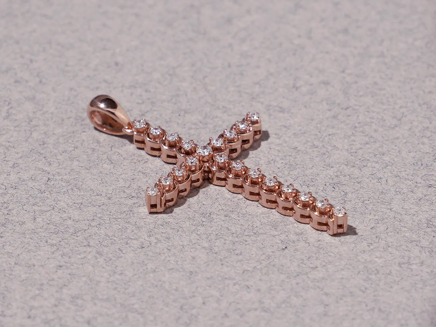 18k Rose Gold Pendant (Cross) — view 1