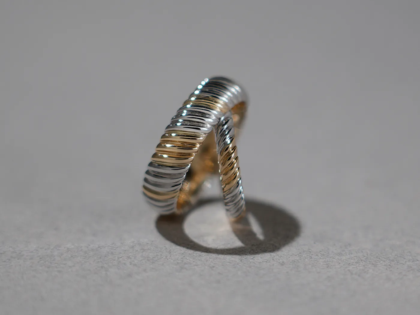 18k White & Yellow Gold Wedding Band — view 4