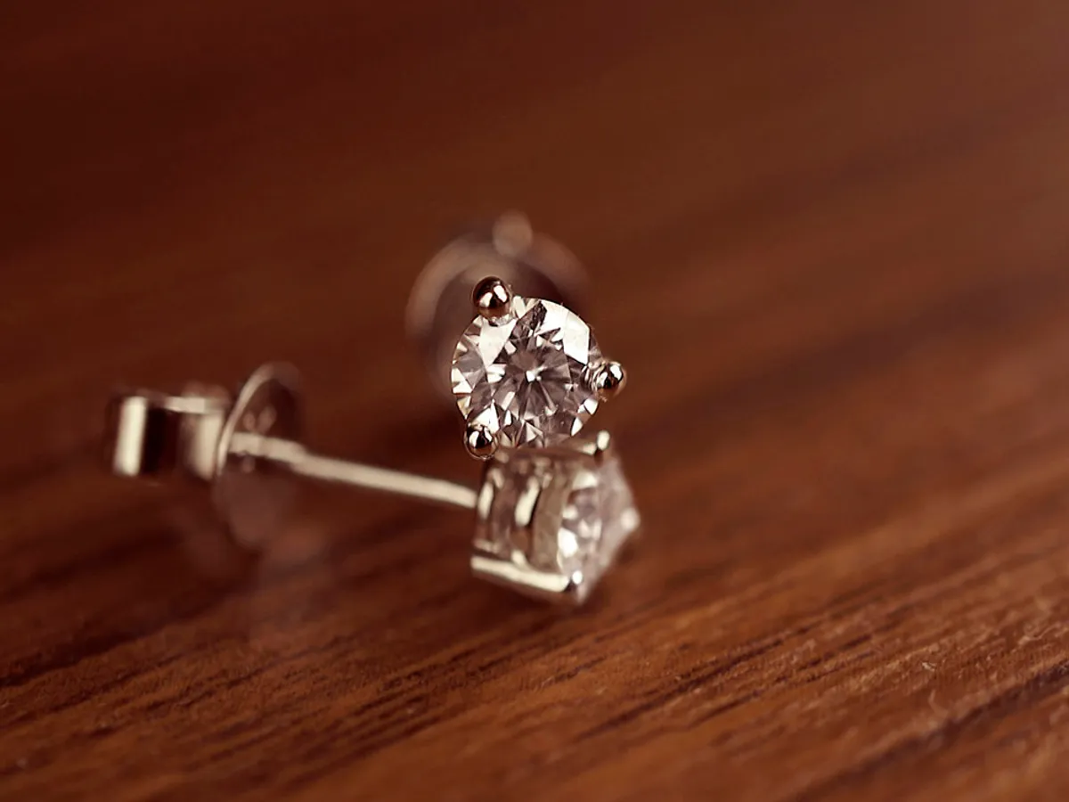18k White Gold Earrings with GIA — 1
