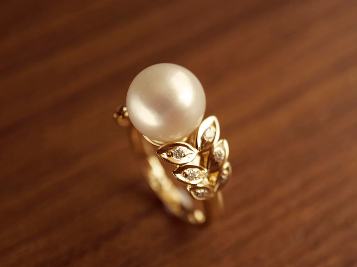 18k White Gold Ring (Pearl) — 4