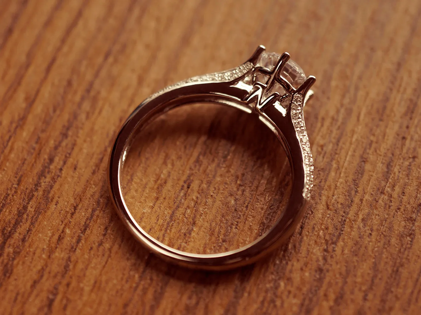 18k White Gold Diamond Ring — view 6