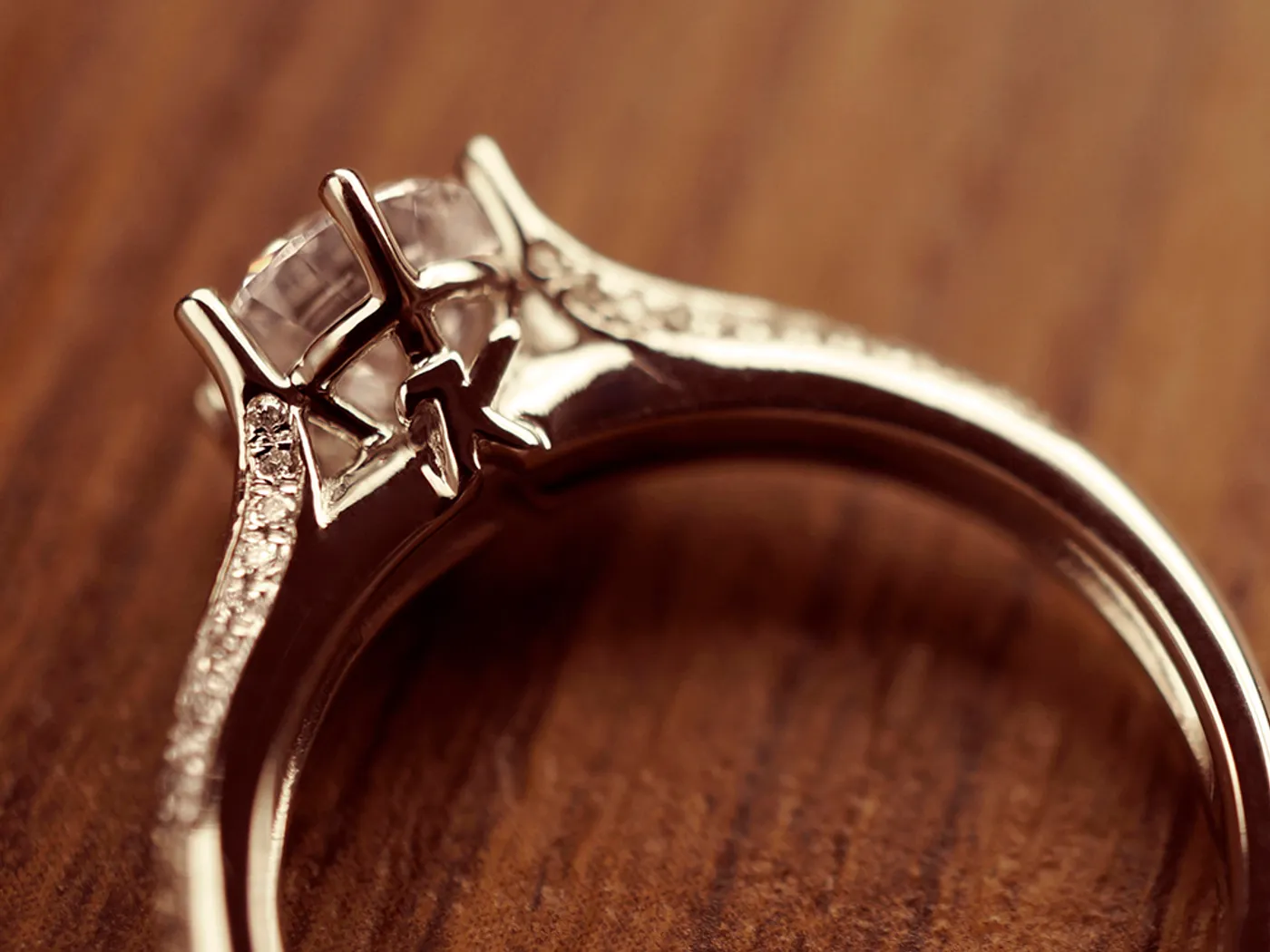 18k White Gold Diamond Ring — view 5