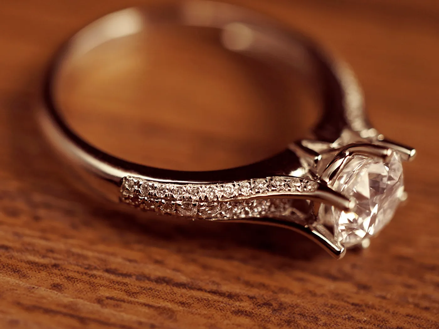 18k White Gold Diamond Ring — view 3