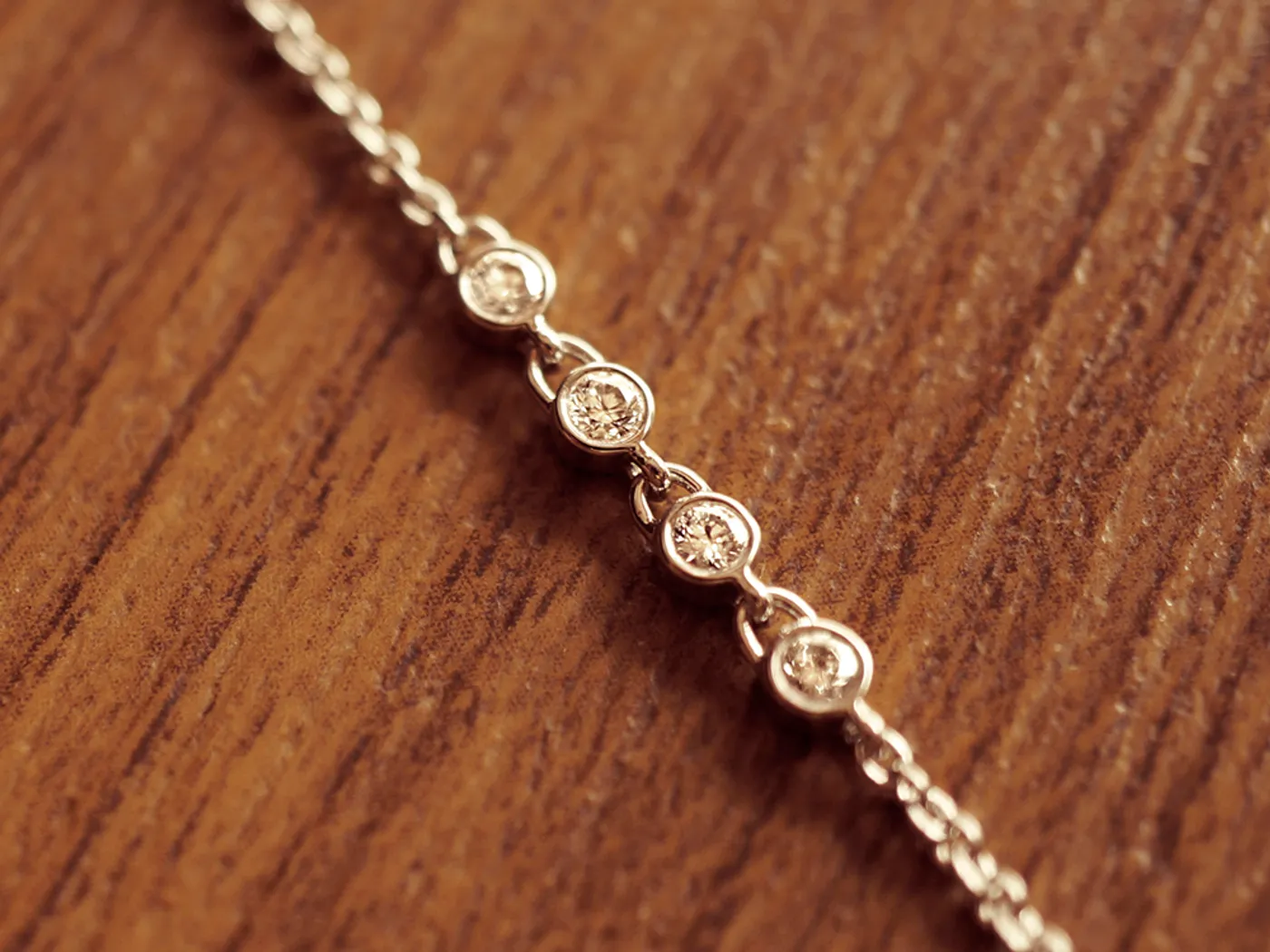 18k White Gold Diamond Bracelet (Locks) — view 3