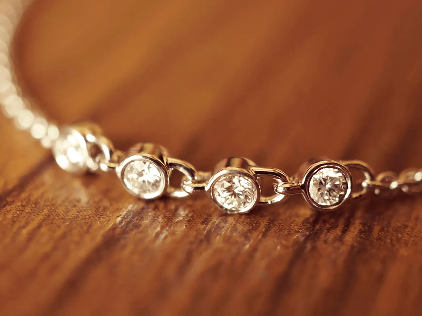 18k White Gold Diamond Bracelet (Locks) — view 2