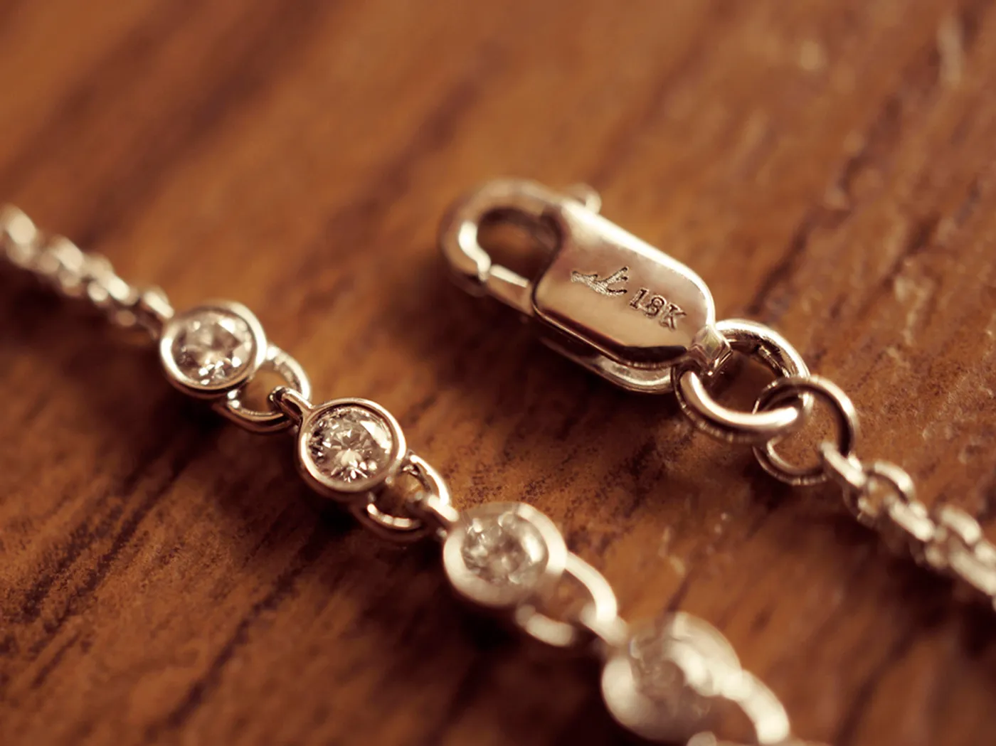18k White Gold Diamond Bracelet (Locks) — view 1