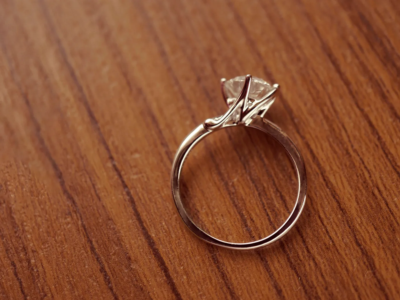 18k White Gold Diamond Ring (N) — view 5