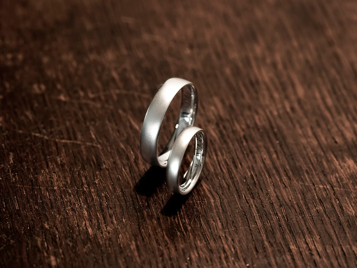 18k White Gold Wedding Band — view 4