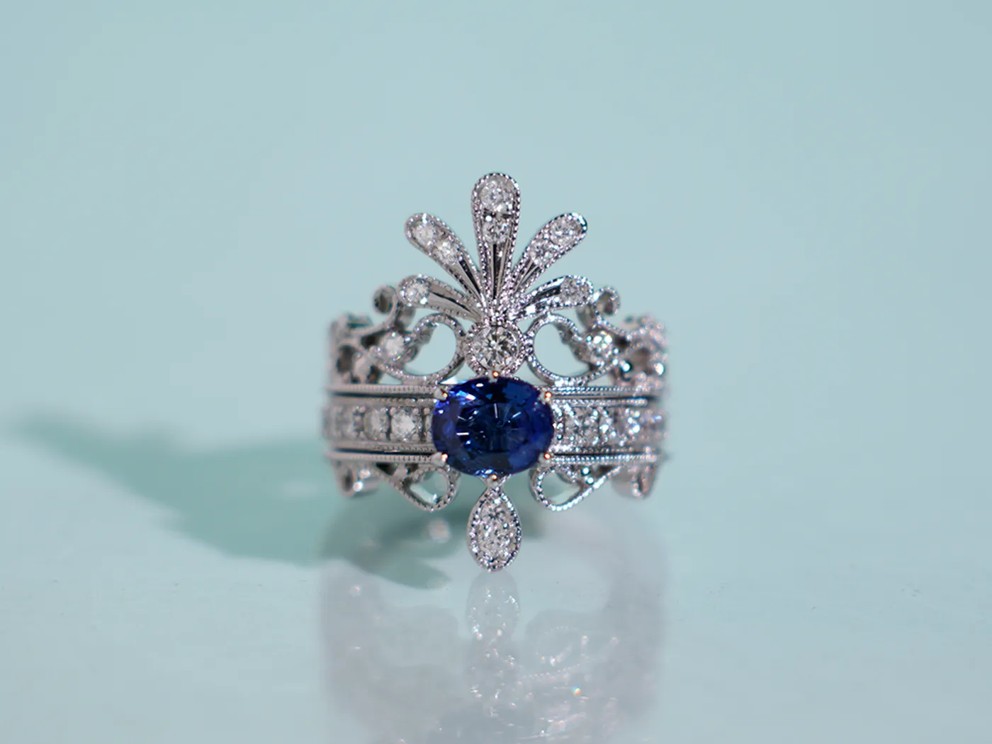 18k White Gold Sapphire Diamond Ring Set (Belgium Style) — view 3